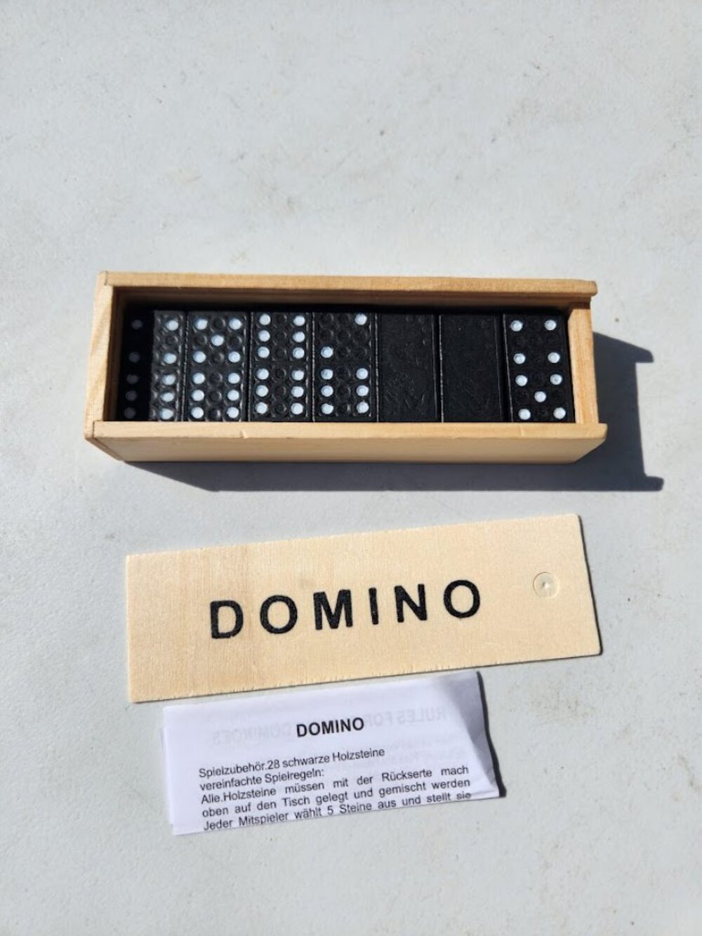 Wood 28 Piece Double Six Domino Set Dominoes Dominos in a Wooden Box NEW
